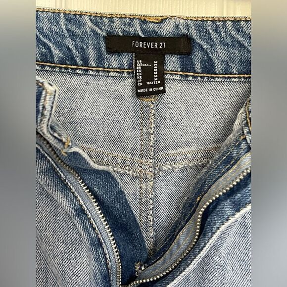 Forever 21 denim skirt size M - Picture 3 of 4